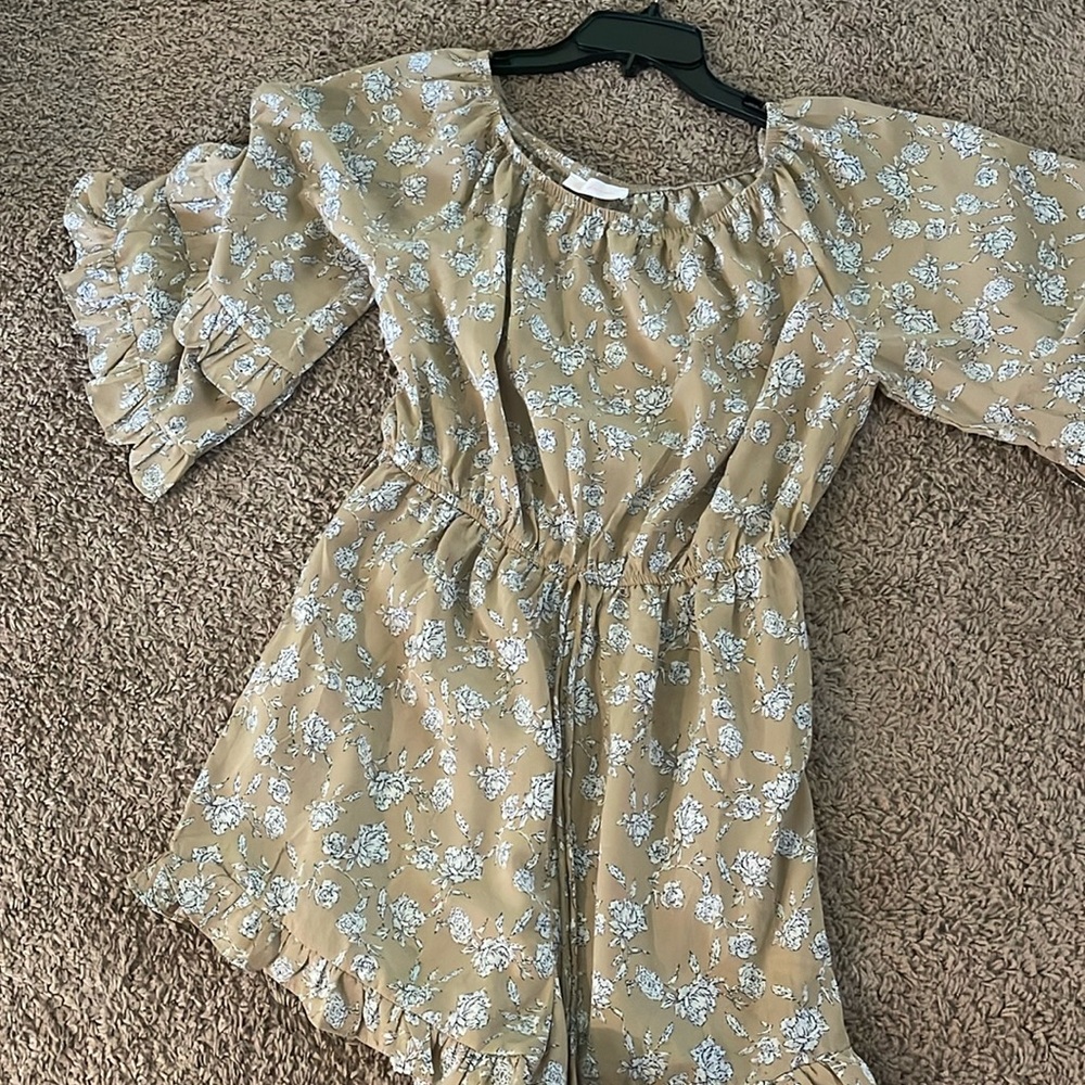 Women’s shorts Romper size Small